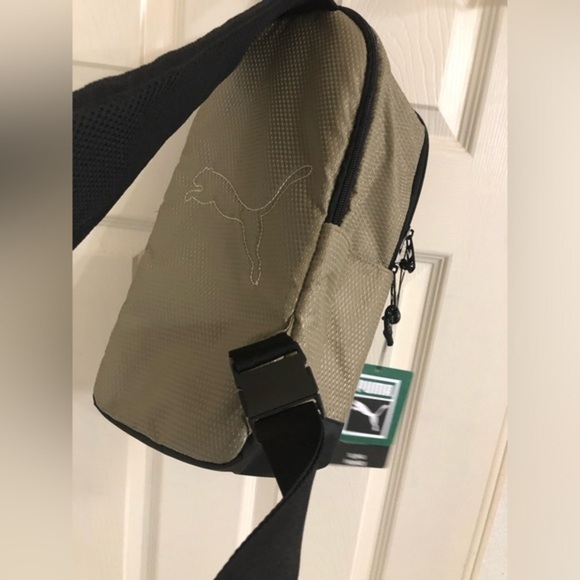 Puma waffle‎ textured olive green & black sling unisex backpack bag new - Picture 10 of 13